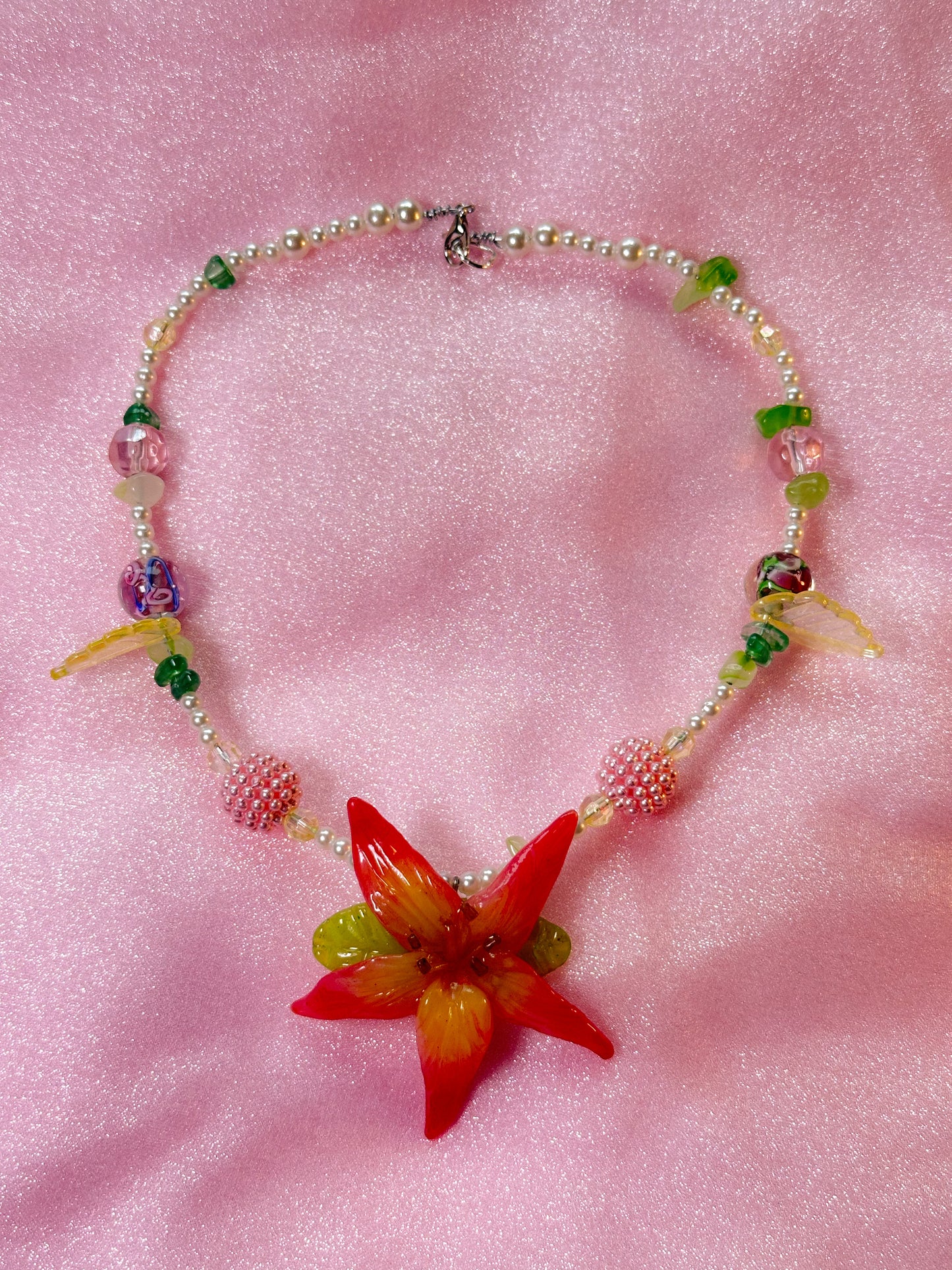 Handcrafted Lilly Necklace Pink